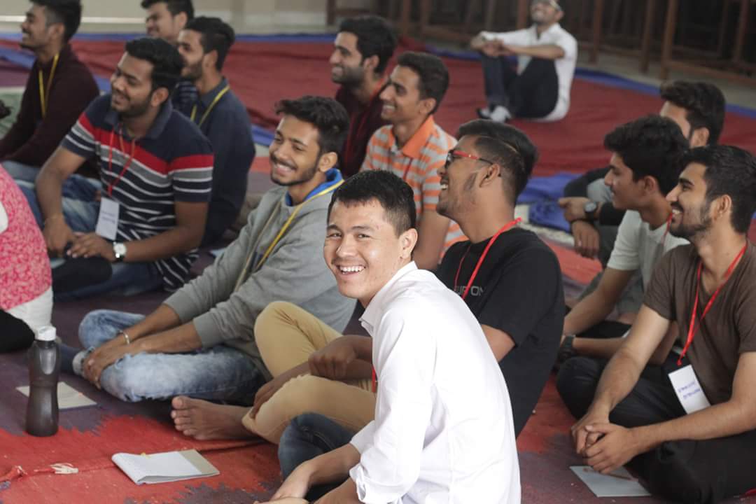 jitubhaiyajgd's tweet photo. Concluded a YES!+ program @ a prominent #engineering college of #Gujarat with a batch of lucky students. Learning the keys to #success, exploring their capabilities & empowering themselves, these #happified students are nw ready to take on any challenge wit a smile.
#GetHappified https://t.co/jl7gtaRZLl