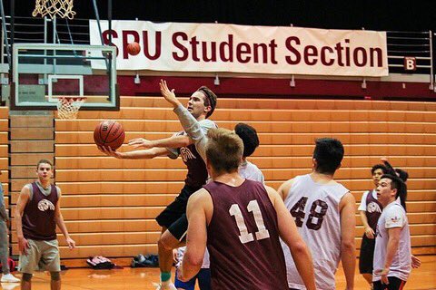 da_gehlen's tweet photo. College has allowed me to fall in love with basketball all over again. S/o to 5th Hill for being the best floor of ballers on campus 🏀💙 UNDEFEATED CHAMPIONS
#5thHill5ever
#ForThePlayOfIt https://t.co/VEwF3JgrRo