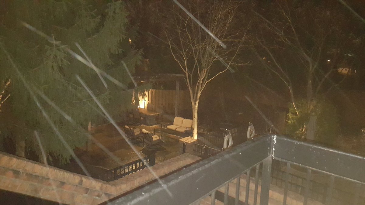 Agramos08's tweet photo. Winter Storm Skylar has landed! #WinterStormSkylar #firstnor'easter https://t.co/CZp2QdeUch