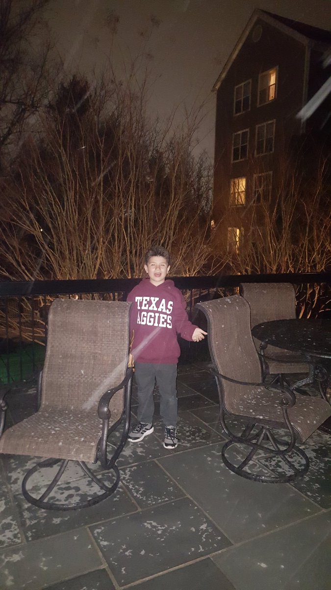 Agramos08's tweet photo. #WinterStormSkylar #DCvacation https://t.co/GQ7gJqvCwC