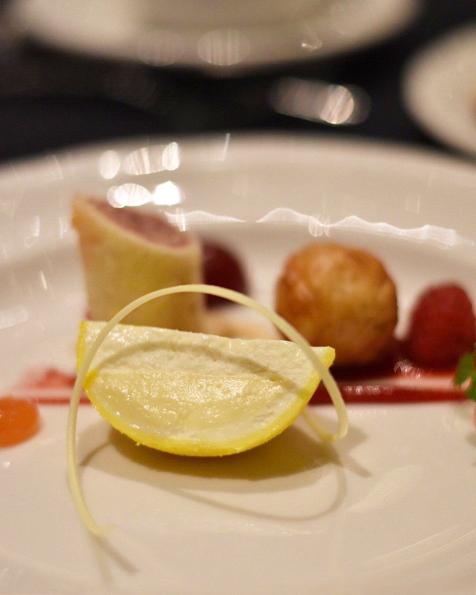 lindork's tweet photo. Really enjoyed the #HSCC2018 Awards Dinner, thank you @EdmontonSCC Chef @sbcremebrulee &amp; your team! 🙌🏻🤤 #yegfood https://t.co/22YCxcxlIt
