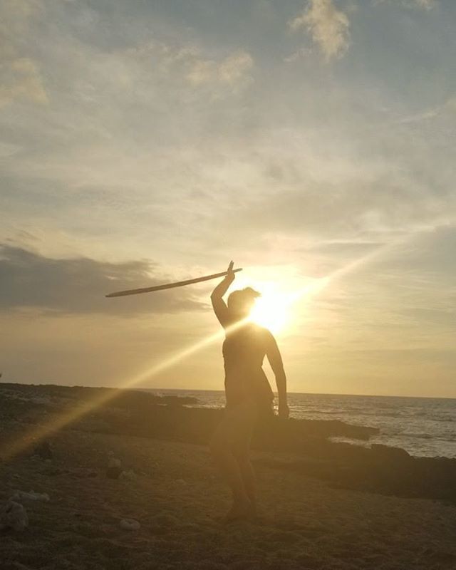 OutaCtrlSaturn's tweet photo. #sunset #dancing. It's the best way to end the day. #spinpretty #havehoopwillspin #travel #gratefulhoopers #hoolahoop #hoopaddict #hoopdance #hooper #hoopersofcolorado #hoopingdotorg #flowmiesofearth #sacredcircle #coloradospringshoopcollective #flowfriends #hoopjam #hoopers… https://t.co/Ht7v3plMLf