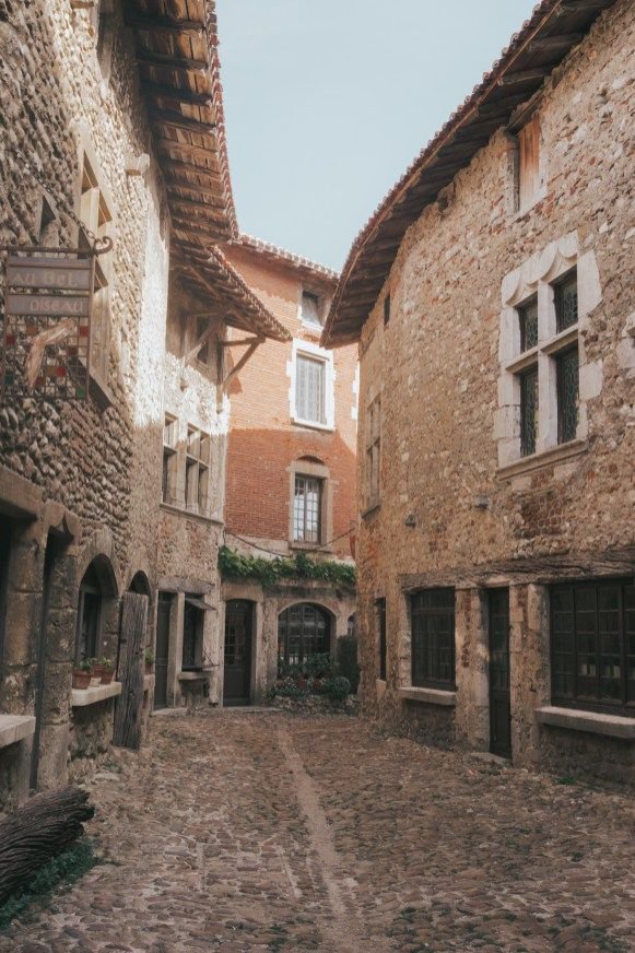 In Between Pictures tweet media