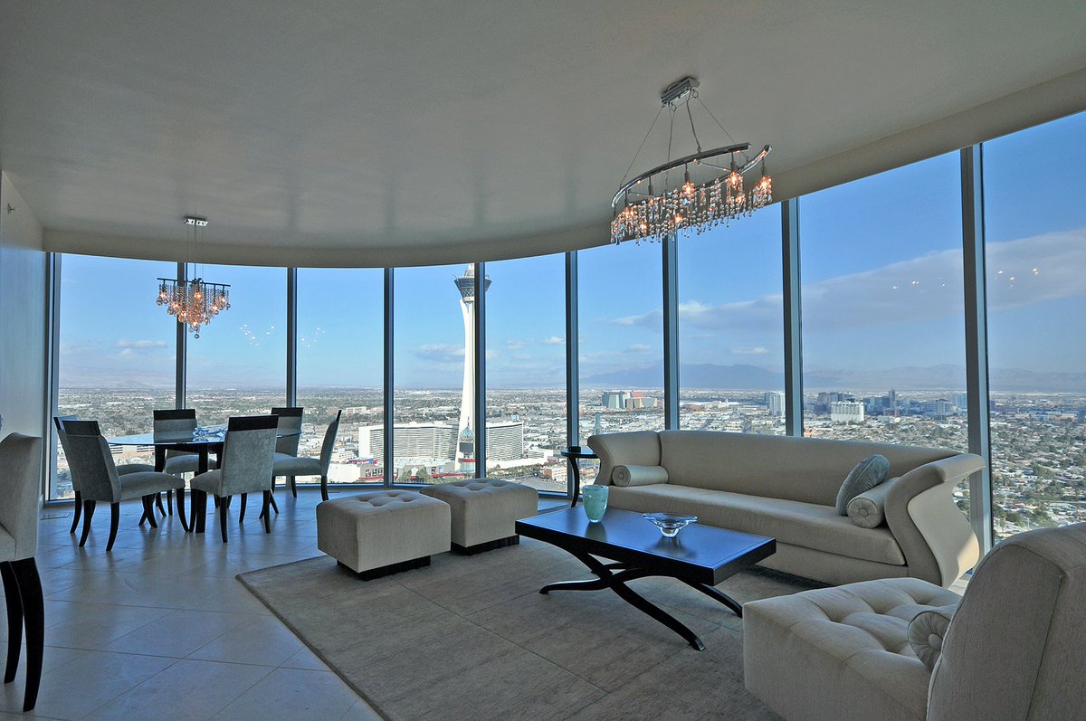 ajpvegas's tweet photo. Residences available at Turnberry Towers Las Vegas. Contact us for details.  #vegas https://t.co/Cl4WJj3x8E