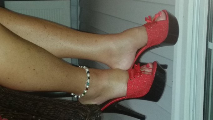 Happy birthday to @mrmakemsquirt43 .  Hope you enjoy these #feet 😘😘😘 https://t.co/4FAfDzSDYE<a class="tags" target="_blank" title="On Twitter" href="/?out=eyJ0eXAiOiJKV1QiLCJhbGciOiJIUzUxMiJ9.eyJpYXQiOjE3MjE3MDIzNzAsImlzcyI6InR3cG9ybnN0YXJzLmNvbSIsIm5iZiI6MTcyMTcwMjM3MCwiZXhwIjoxNzUzMjM4MzcwLCJyZWRpcmVjdF91cmwiOiJodHRwczovL3R3aXR0ZXIuY29tL21ybWFrZW1zcXVpcnQ0MyJ9.B6EkPLPdU7cSW606WB_-FuKILofHlqrDz-pbtZaXIY1OSWRYalW0VL08kC47N3yDMrzovaQTEYijosqjSbJPzw">@mrmakemsquirt43</a><a href="/tag/feet"class="tags"><span>#feet</span></a>