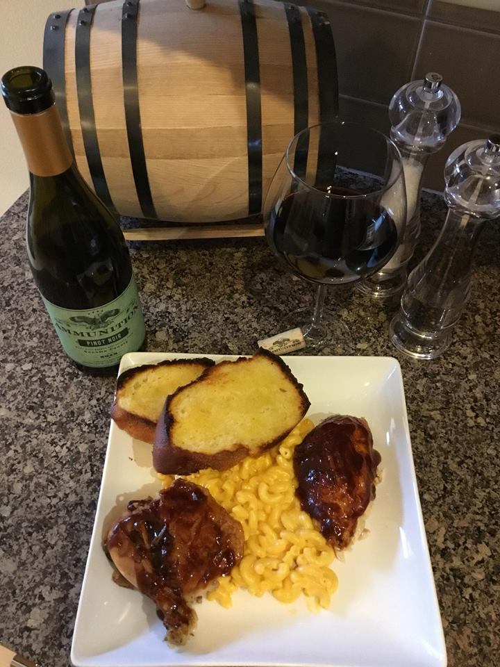 WineGuy_WineGal's tweet photo. Hi Friends,
Sometimes we just want comfort food. Tonights dinner is just that. BBQ Chicken with Mac &amp; Cheese. Paired with our @ammunitionwine 2016 Pinot from Sonoma.
#PinotNoir #WIne #foodandwine #SonomaChat #CaliforniaLove #winelovers #AmmoNation #dinnerdate #winetime 
Cheers! https://t.co/9oYBcpAvgH