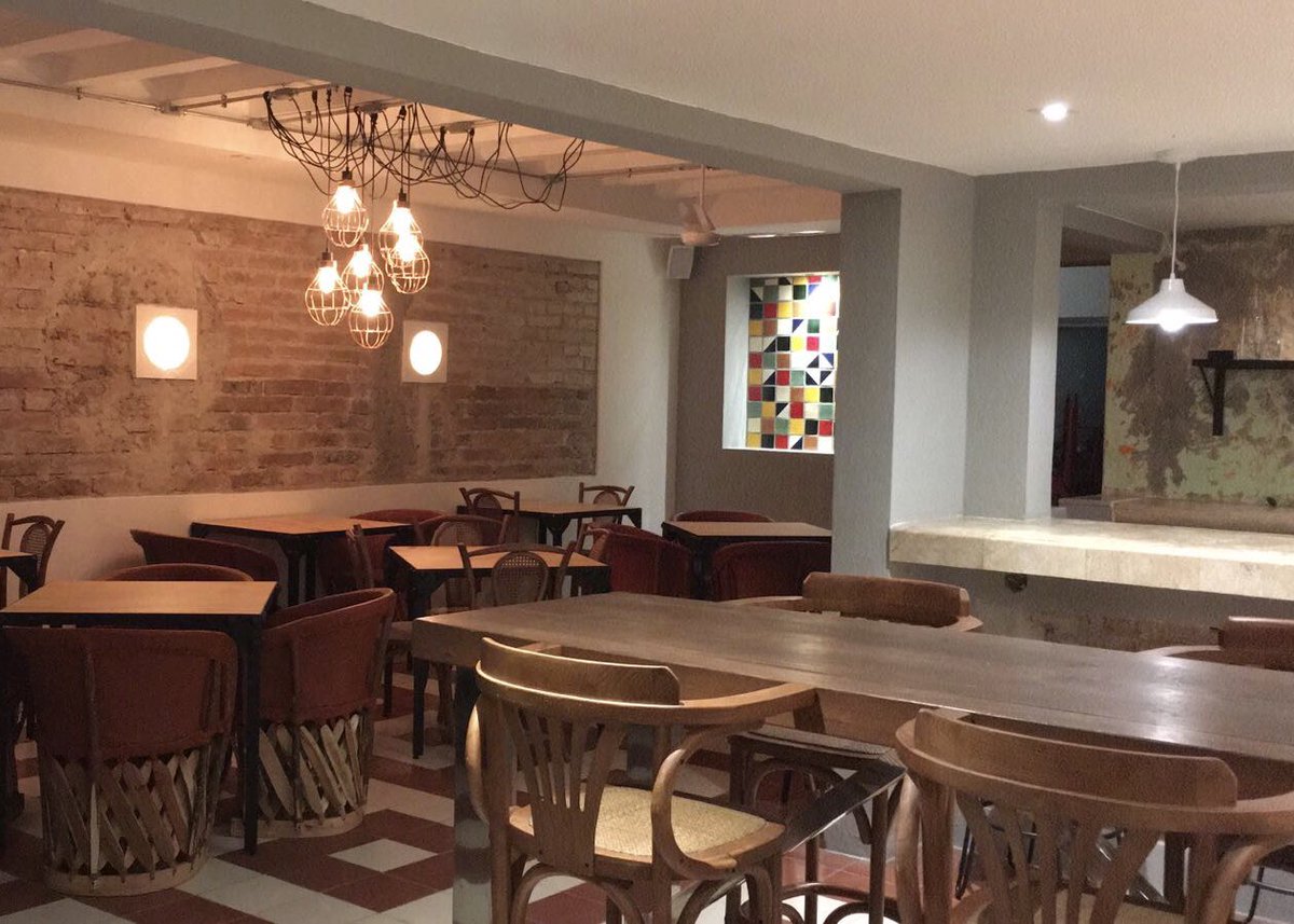 villamercedespv's tweet photo. Nights will never be the same at Villa Mercedes. 🍽

#villamercedespv #puertovallarta #visitmexico #visitvallarta #mexico #petithotel #amapas #gaytravel #gaywedding #globetrotter #exploremore #hotellife #traveldeeper #comingsoon 
#foodie #mexicancuisine #restaurant https://t.co/8VNxx3F2gG