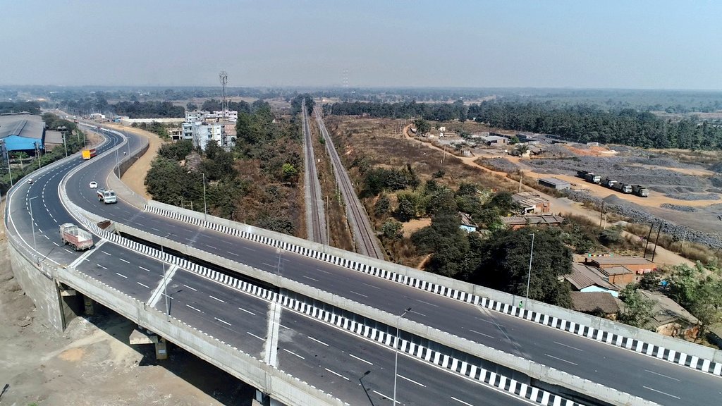 Naveen_Odisha's tweet photo. Dedicated the 163 km Rourkela-Sambalpur #BijuExpressway. Built from state’s own funds - people’s money, and utilized for them it will usher in a new era of development in #Odisha &amp; fulfil people’s aspirations by creating opportunities for their socio-economic transformation 1/2 https://t.co/iKZnUyGvz1