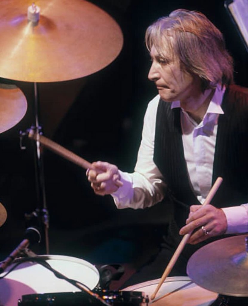 Jumping_Jack_'s tweet photo. GREAT #RUBY #TUESDAY ALL STONES LOVERS;) #have #fun #enjoy #your #classic #songs #gonna #play #them #the 💙👏#whole #day #on #and #on 👏#just #sittin’ #thinkin’ #a#what #im #gonna #do #today 🎵😍#drinkin’😳 ?? .....@MickJagger @RollingStones @officialKeef @ronniewood #dDcharlie https://t.co/f5UeLZ8byL