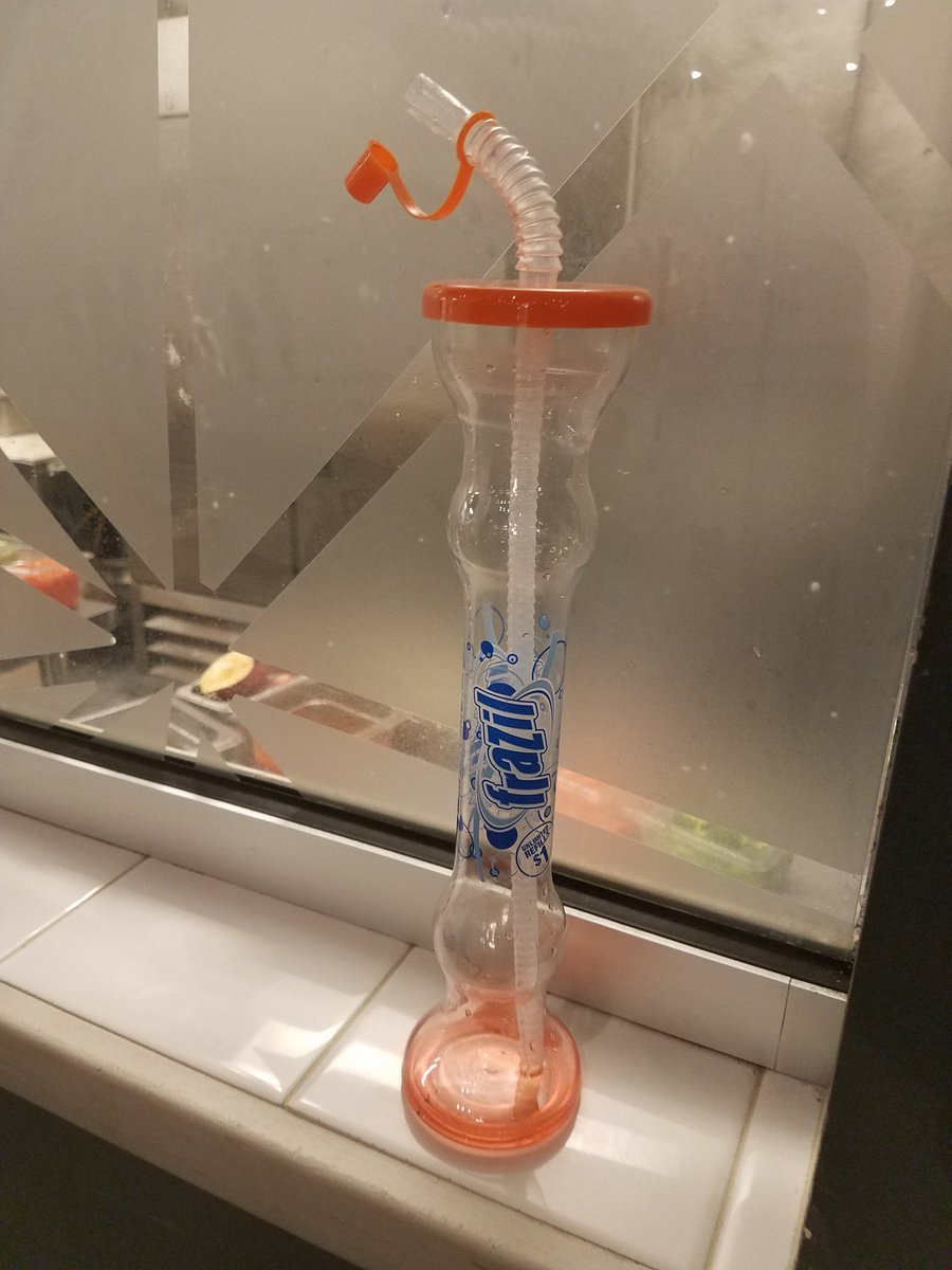 No_Sense_Ence's tweet photo. Whoever left their bong in the restaurant, don't come back for it unless you want me to notify the authorities. https://t.co/zYZsfShM1F