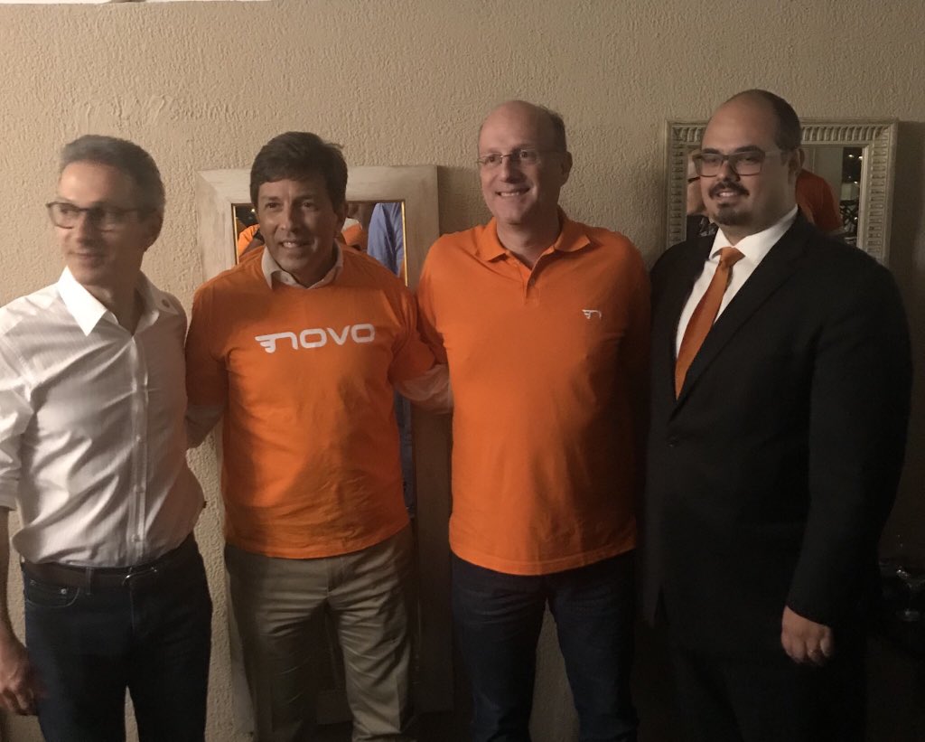 rodrigopaiva_mg's tweet photo. Uma honra participar deste time do NOVO hoje mais cedo no lançamento da pré-candidatura do @romeuzema ao Governo de Minas

#NOVO30 #vamosrenovartudo #RomeuZema #JoaoAmoedo #MateusSimoes #RodrigoPaivaMG https://t.co/qeQQLq2fBT