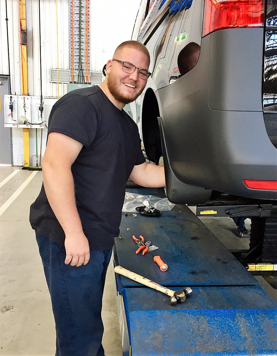 LSH_Apprentice's tweet image. New 1st Year @WPCgroup #Apprentice Caine enjoying his work day @MercedesBenz Melbourne Vans Centre #learnonthejob