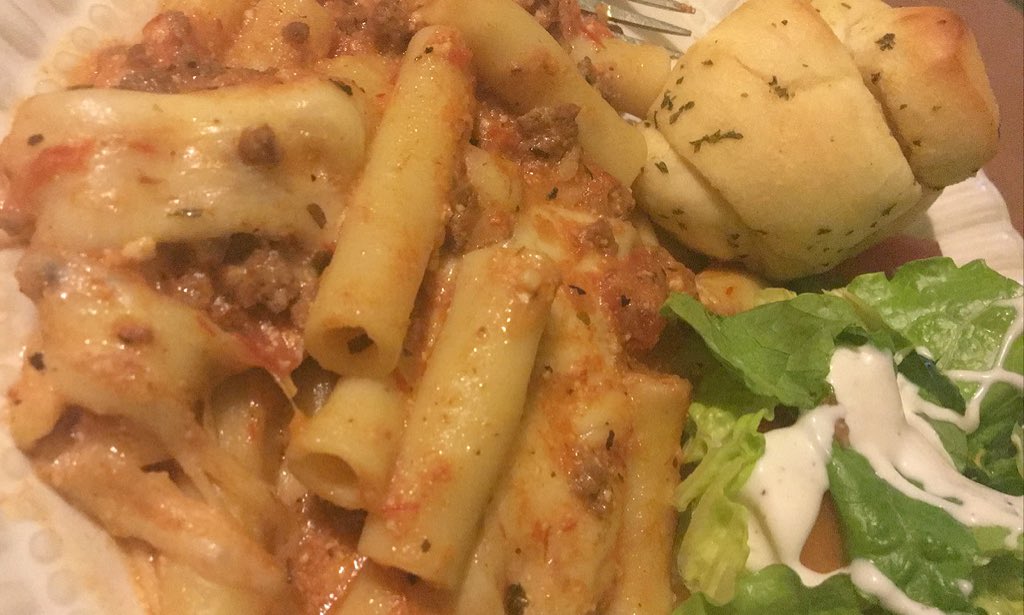 OhJodi_'s tweet photo. Mambo Italiano.🇮🇹
{Baked Ziti y Lettuce n sh!t🍝🥗}
#LookAtWriss
#MasterChef👩🏾‍🍳 https://t.co/062aRKkEaV