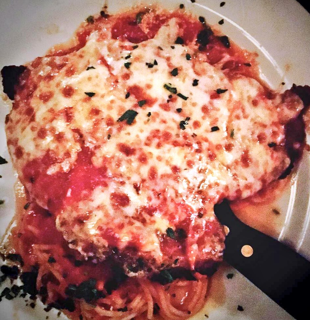 CaposRestaurant's tweet photo. Glad you enjoyed! #ScrapeThatPlate #TheParmmm #ChickenParm #WhoSentYa #ThankYou #CaposSpeakeasy #GuestPix #VegasDining #LasVegas #Italian #Capos #GetOvahHere
https://t.co/ursmyHGieF https://t.co/a0SXLYEHaY