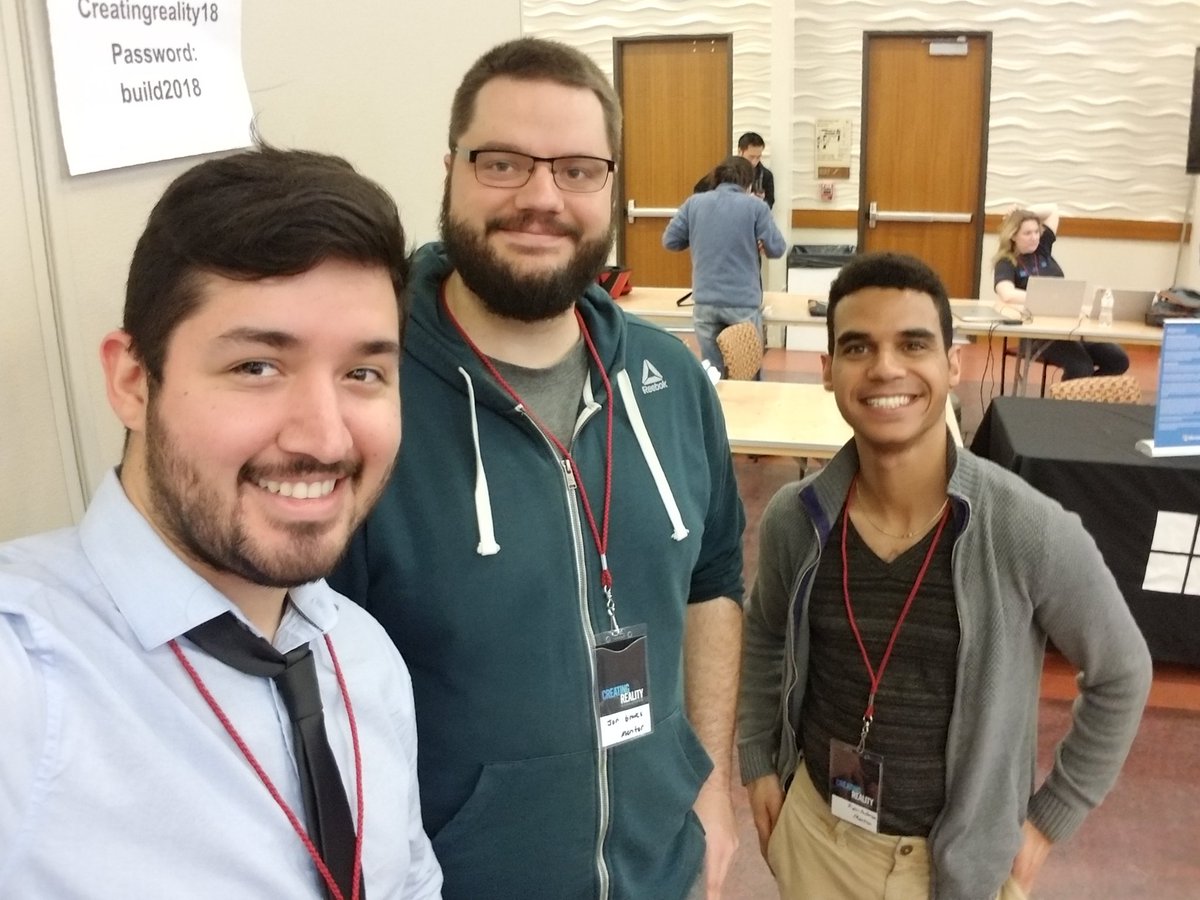 _epnk's tweet image. #AppliedVR mentor crew rolling 3-strong at #CreatingReality Hackathon 💪