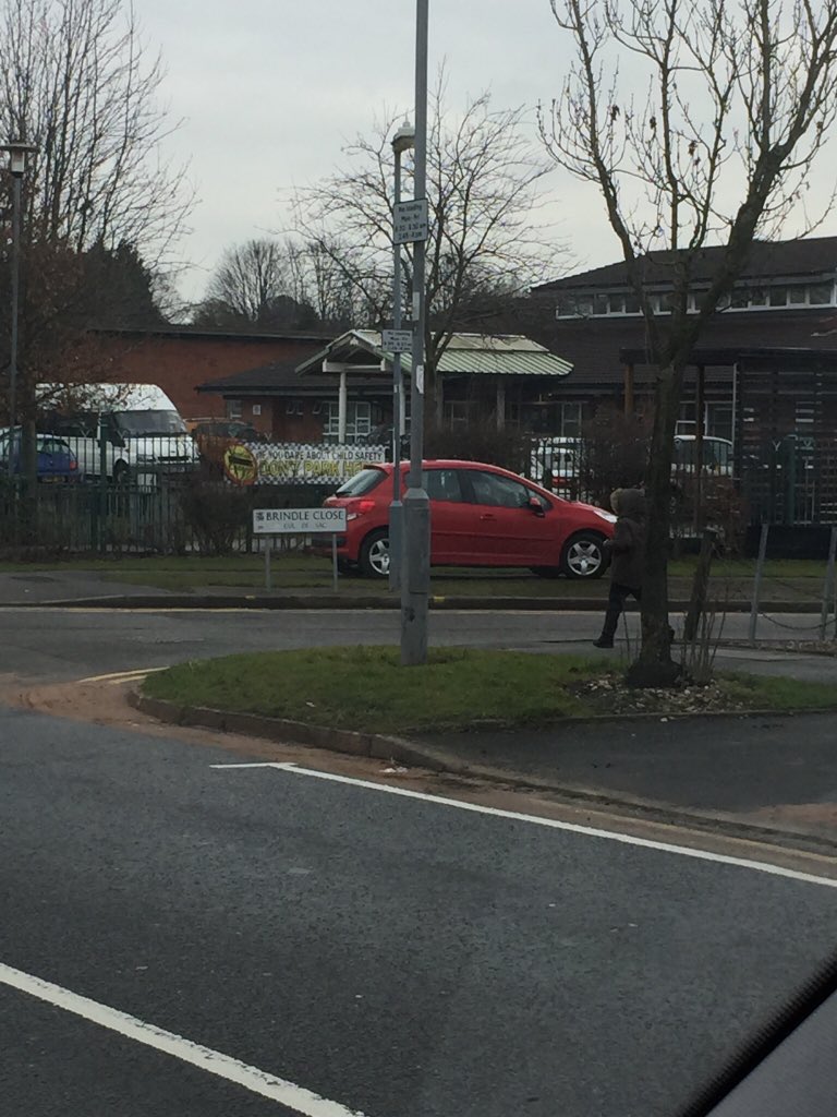 Nelsonbuild's tweet photo. @GilbertstoneSch some parents I’m sure won’t understand the irony in the picture, probably that one. https://t.co/Sw7d5ksOhK
