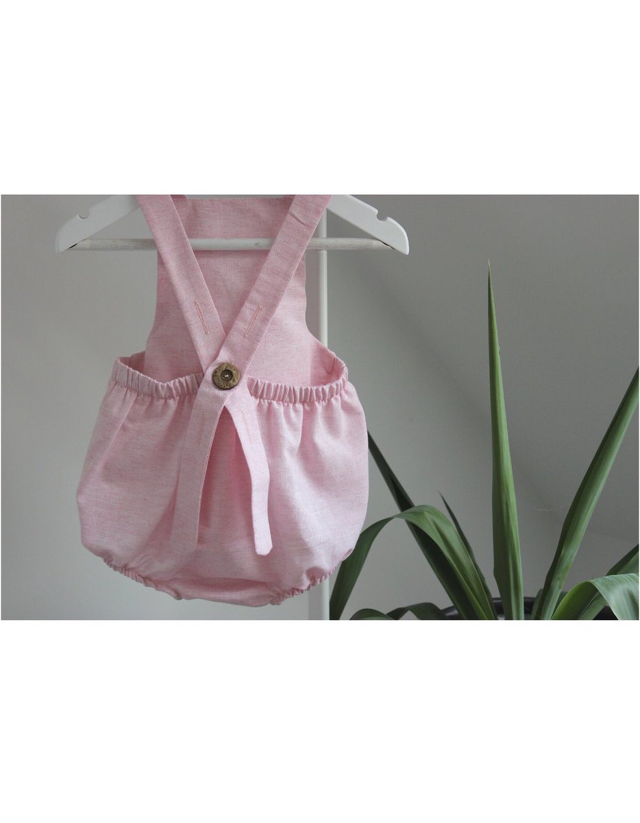 SPRING VIBES || so Mother Nature why don’t you do us all a favour and let spring make an appearance....we’re all waiting!

100% linen button back pink rompers available online now - link in the bio 👆🏻 #springfashion #summeroutfit #linenrompers #earlybiz