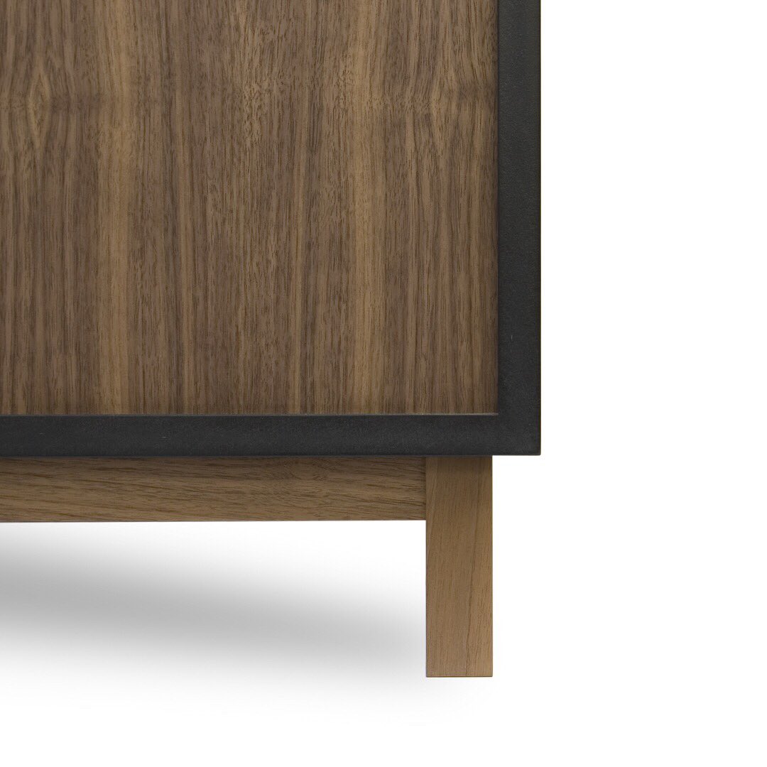nicoledavidfurn's tweet photo. Our new Turntable Console. Made from Black Valchromat and Solid Walnut, available from our web shop now.
https://t.co/wZORYHuz8I #vinyl #madeinengland https://t.co/Y6S3a4Nnuk