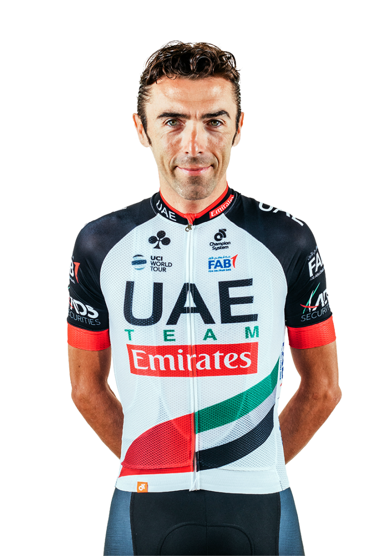 TeamEmiratesUAE's tweet photo. Introducing our #UAEWeeklyRider: @ManuMori80 🇮🇹: did you know that his family is all about cycling? His older brother was a pro-rider and his father also won one stage at Tour de France in 1970!
#UAETeamEmirates #WeAreUAETeamEmirates https://t.co/T9yknJXU6y