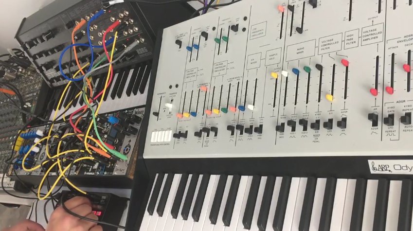 ARPsynthesizer's tweet image. ARP synth jam: Mark Oliveiro shows us nice &amp;amp; dope improv session w/ ARP ODYSSEY &amp;amp; others. Great to watch/listen. Enjoy! #arpodyssey
youtube.com/watch?v=i6JKst…