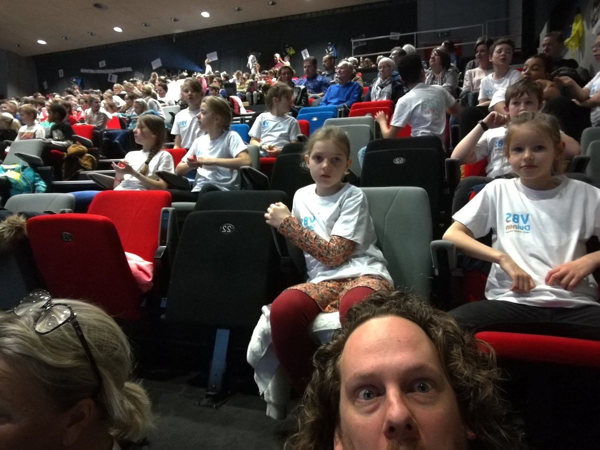 Vol spanning aan het afwachten om ons onderzoek rond future education voor te stellen op de wetenschapsbattle! <a href="/HowestBASO/">HowestBASO</a> <a href="/howest/">Howest</a> @Wet_battle #letsrock #ikwordleraaraanhowest