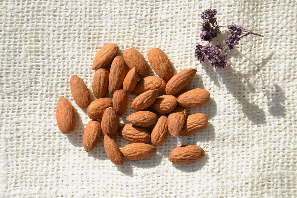 capriseeds's tweet photo. Hey Everyone 🙋♂️🤗
Here are some display pics of our fresh products.
For more info contact us on +91 8860719036
https://t.co/4KIBqCVKJu
#capriinternational #capriseeds #dryfruits #edibleseeds #nuts #berries #health #healthy #healthydiet #exotic #exoticedibleseeds
#craneberry https://t.co/UiChnIBHHh