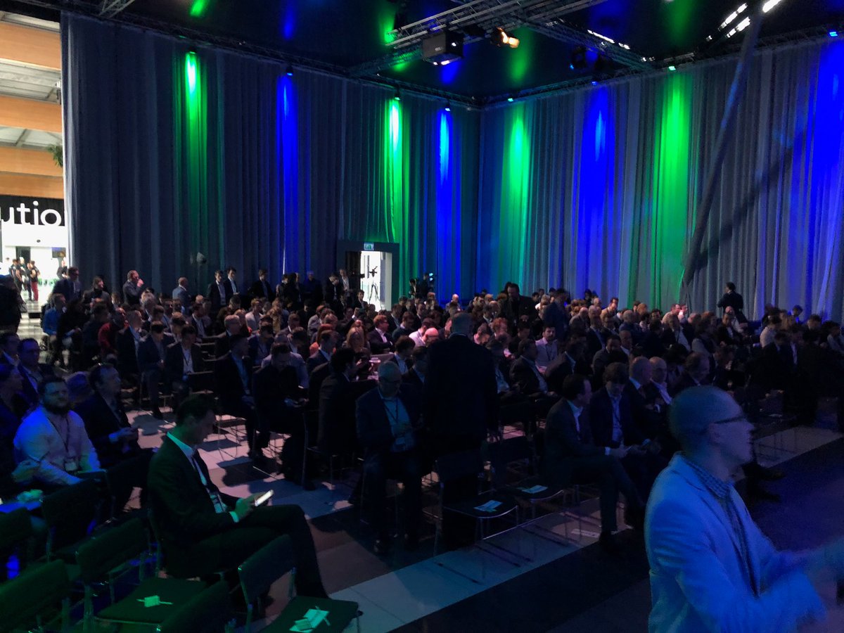 Super excited to see 500+ eMobility cloud at #rEVolution2018 !! Ready to start