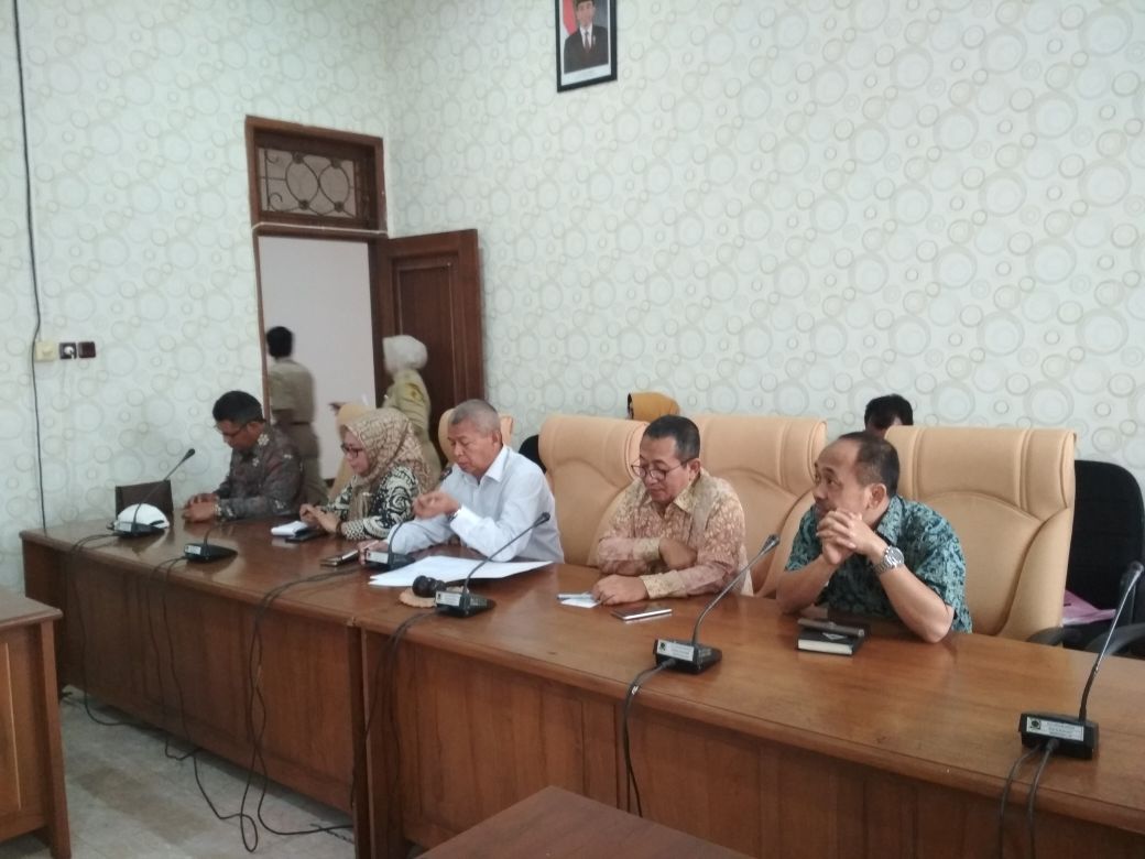 SyafiAM_NU's tweet photo. Dalam kegiatan Kunjungan Kerja Badan Musyawarah DPRD Gresik di DPRD Kabupaten Pati https://t.co/GNEaBBRcgB