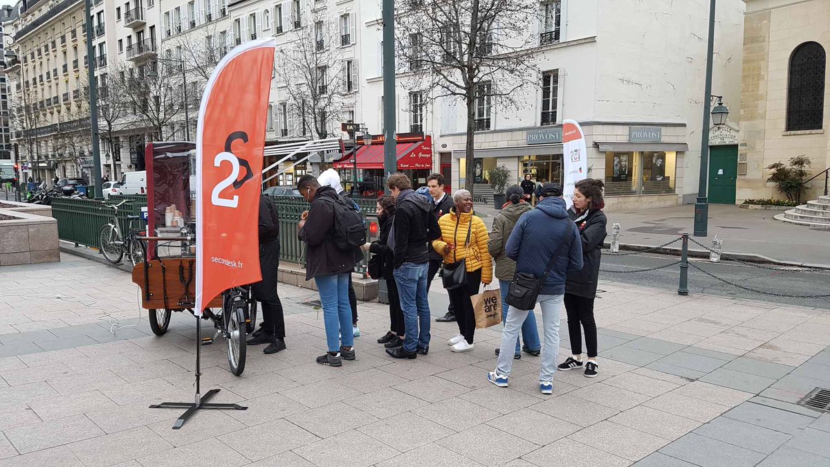 Ce matin @secondesk_paris vous offre le café à <a href="/VilledeNeuilly/">Ville de Neuilly</a> sortie #PontdeNeuilly , venez nous voir !