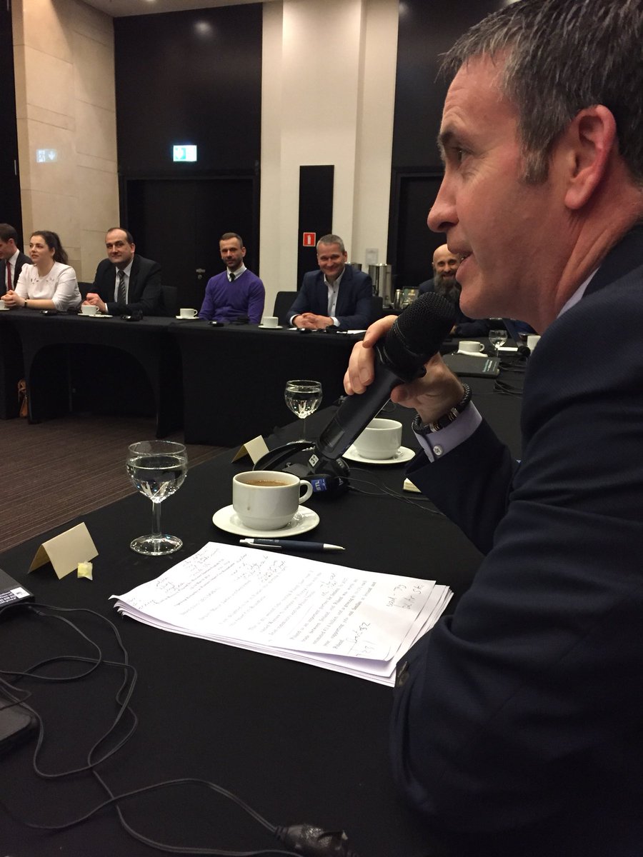 Damien English tweet media