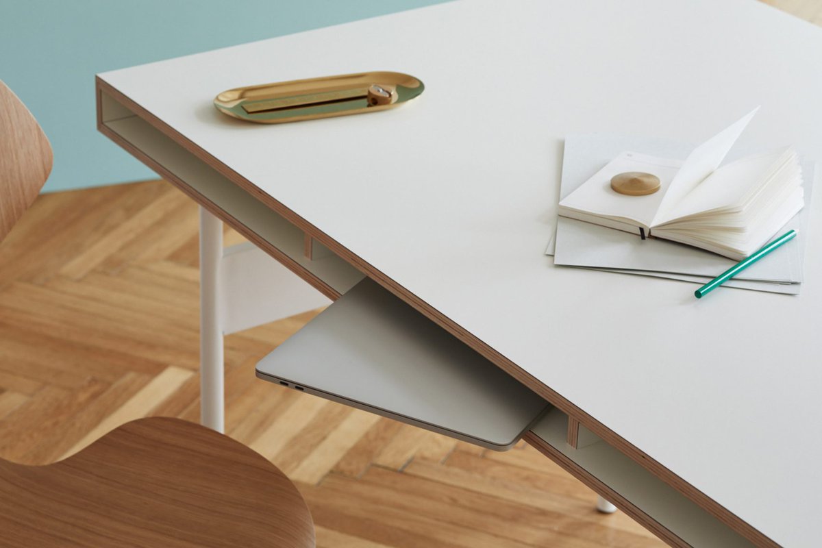 Today we like: modular workplace system aimed at freelancers working from home #Design #flexibleworking #Designers #creativity dezeen.com/2018/03/09/ben… via <a href="/dezeen/">Dezeen</a>
