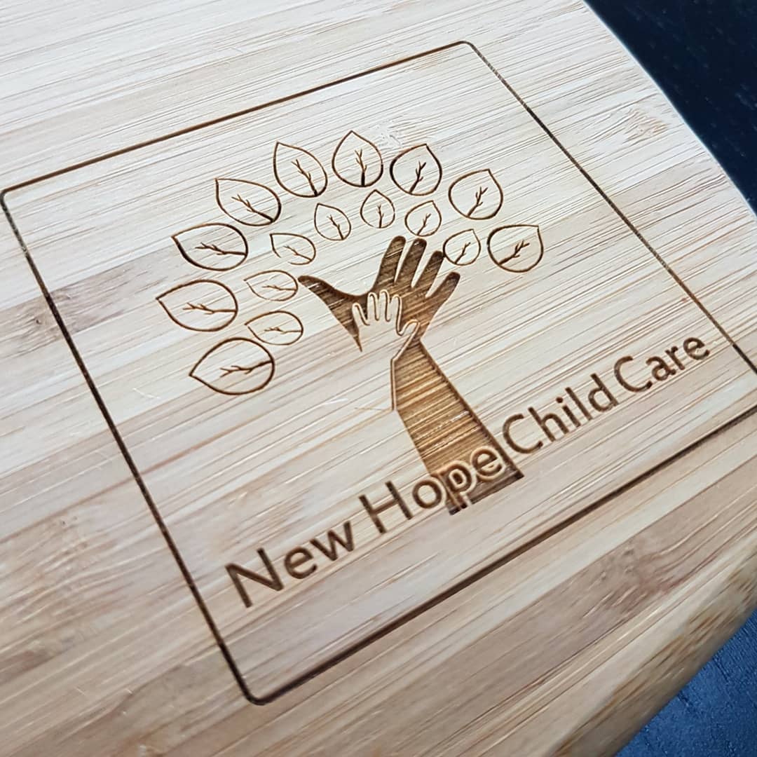 cindyhodesigns's tweet image. These are special thank you gifts for my children caretakers. So easy to transfer their drawings into the interface 
You can get yours here at with this $1500 discount

glowforge.us/eKR0Mh

#whatmadethis #glowforge #LaserCutting