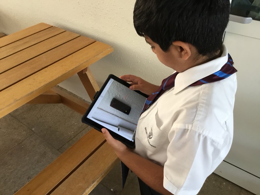 BCADyear4's tweet photo. #4nile #maths are searching for angles this morning @BCADprepmaths #iPad https://t.co/9FrKj3X8WH