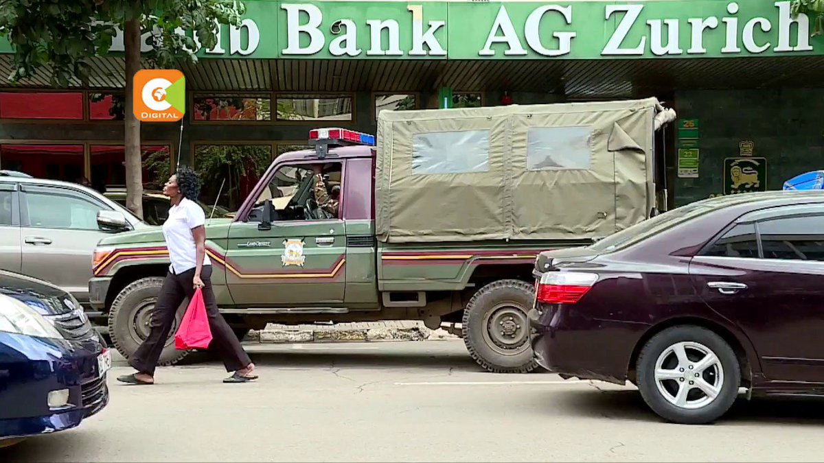 NairobiNewsBit's tweet photo. #Robbers #Spend 2 nights inside a #Bank in #Nairobi: https://t.co/7T9e9JTfKK, https://t.co/4x6wIGeYcb, https://t.co/FC7lc1RTMR https://t.co/hgZcg4tSgt
