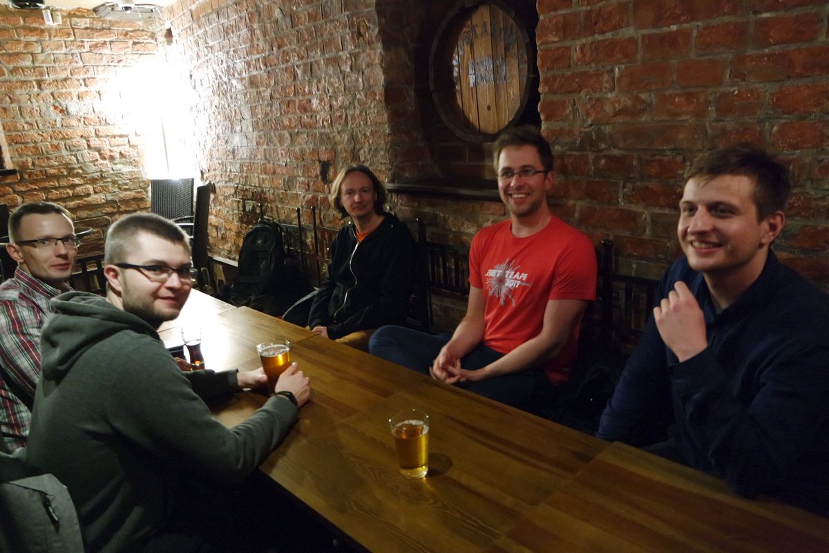 <a href="/dotnetosorg/">Dotnetos</a> afterek. Jak na taką ekipę przystało, zeszliśmy bardzo nisko - do piwnicy! #Gdansk