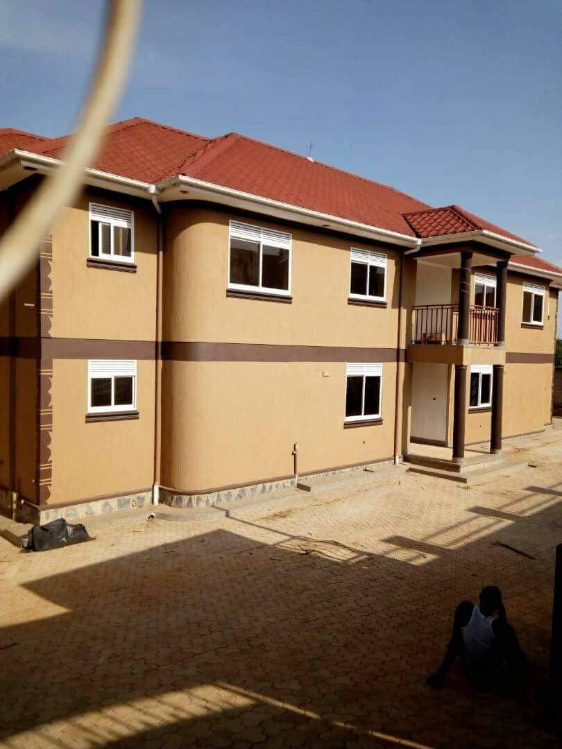SaikiLindah's tweet photo. Bebe Cool has  finally finalized his apartments.These houses are in Ntinda, Kiwatule and Jinja. https://t.co/aOIQq5JVkO