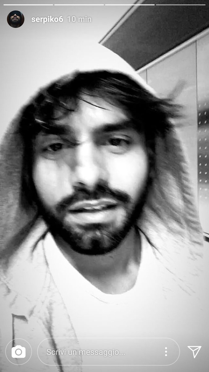 Clariolove3's tweet photo. Ah ma siamo ancora in paradiso? #clario https://t.co/Rfal9DAexx