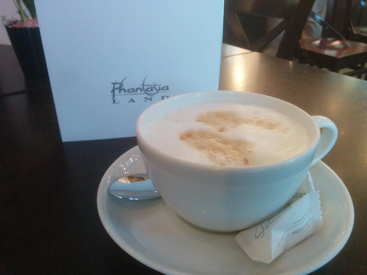 Der erste Kaffee im #JugCafe <a href="/JavaLandConf/">JavaLandConf</a> Nach der Keynote gehts richtig los. @euregjug #jugbi <a href="/JUG_DA/">JUG-Darmstadt</a> <a href="/JUG_DE/">JUG Deutschland</a> <a href="/JUGNBG/">JUG Nürnberg</a> <a href="/jug_gr/">JUG Görlitz</a> #jugh #jughh <a href="/jugka/">JUG Karlsruhe @jugka@ijug.social</a> <a href="/ljugminga/">Lightweight Java User Group München</a> <a href="/jug_ms/">Java User Group MS</a> <a href="/jug_ostfalen/">JUG Ostfalen</a> @jugpaderborn <a href="/jugsaxony/">JUG Saxony</a> <a href="/jug_stuttgart/">Java User Group Stuttgart e.V.</a> <a href="/jugthde/">JUG Thüringen</a>