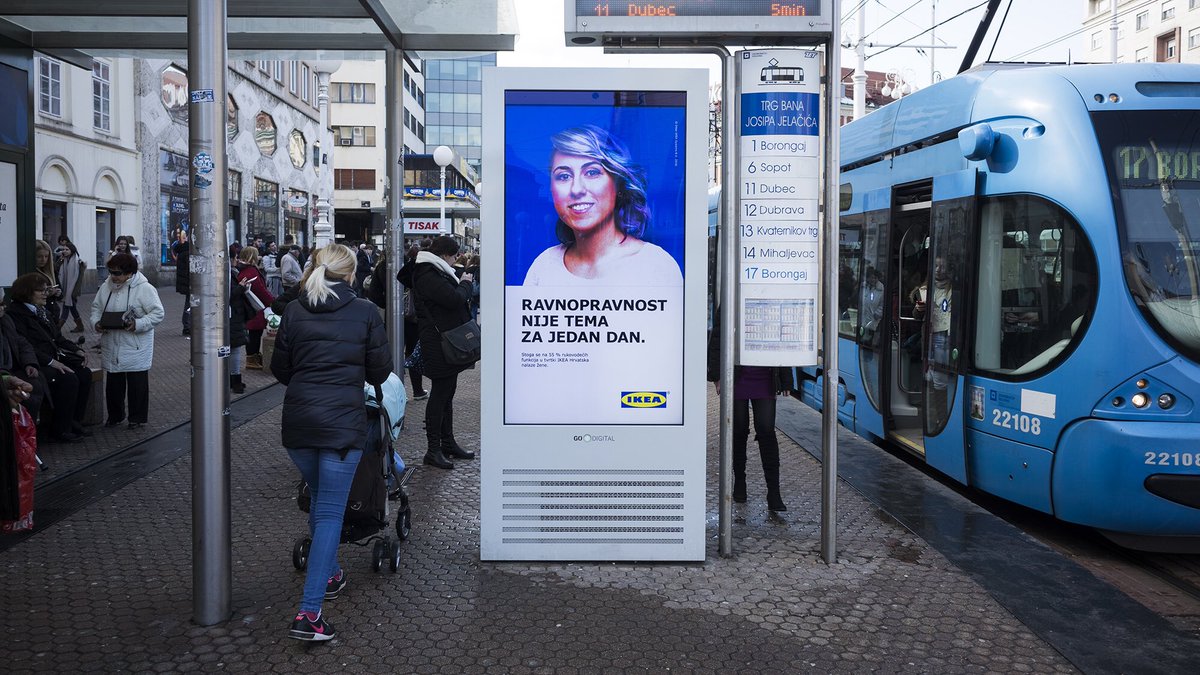 go2digital_hr's tweet photo. Gender equality! Equal pay, equal opportunities! #ikea #digitalsignage #womensrights #advertising #dooh https://t.co/iTe6jPzZoG
