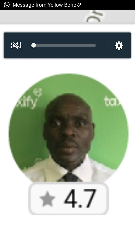 Yonwaba_11's tweet photo. This man beat a friends younger brother with a pipe because he couldn’t understand how the promo code payment works. Don’t ask me how , so he beat him up and took his school bag then left him dry. 
Please watch out for this man. https://t.co/JCTI8rA5Rw