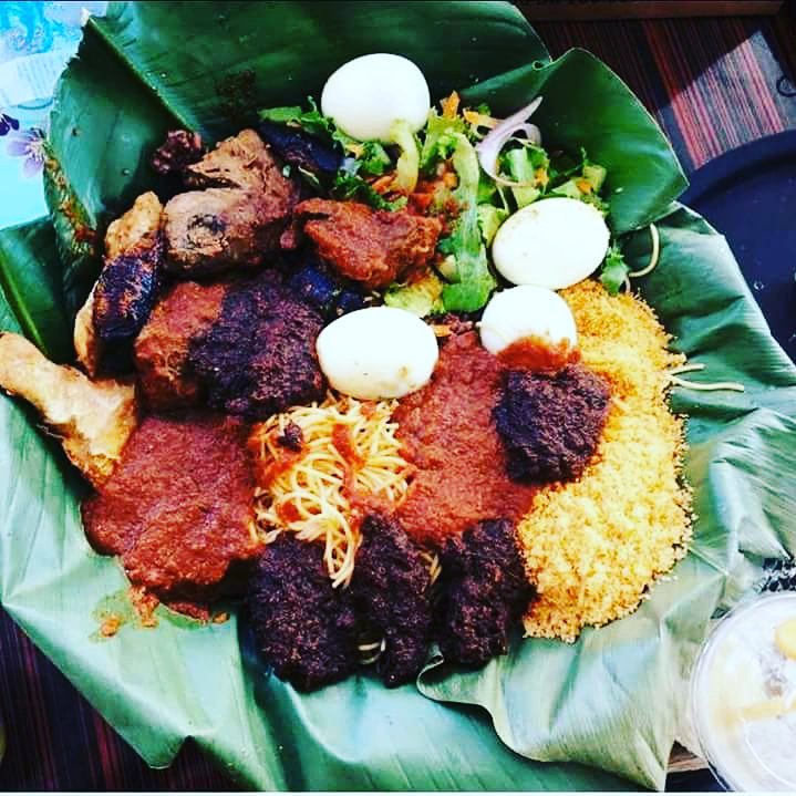 3rdEyestyles's tweet photo. #breakfast in #westafrica #Accra #GH #GhanaMobileReport2018 #Naija #Nigeria #Abuja #Benin #davidoyelowo #wizkid #Burnaby #Maradona #potholes #instomach #ZylofonMedia #shatter #shattamichy #shattawale #stonebwoy #nobeef ooo #lagosmeansbusiness https://t.co/lzk2FH05ws