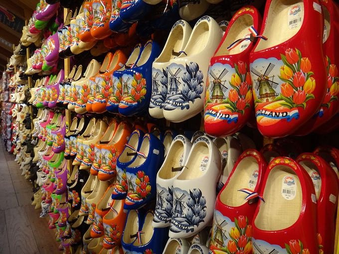 アルバートハイン Twitter Search