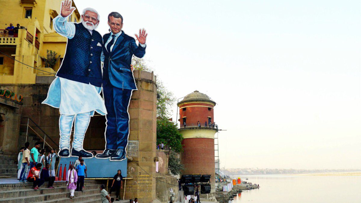PaperHaveli's tweet image. The work of local artists in Varanasi for the #ModiMacron visit. #Ganges #Posterart