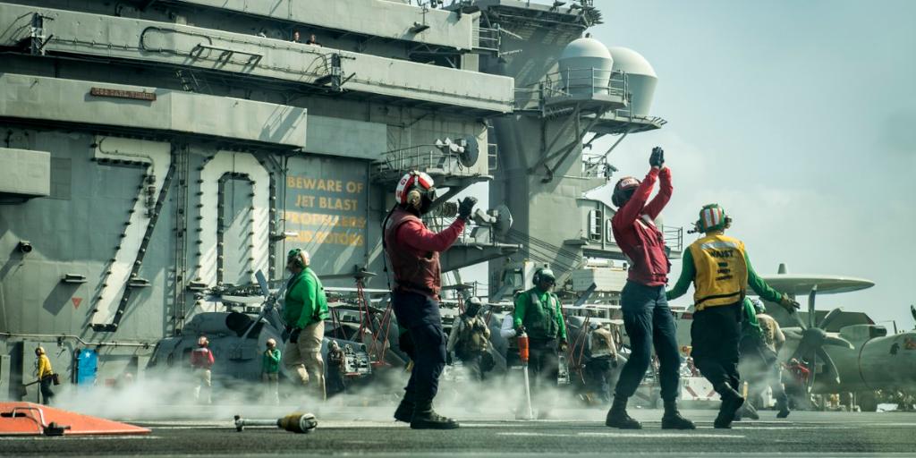 USNavy's tweet photo. MT @USPacificFleet: #USSCarlVinson Strike Group begins bilateral exercise with Japan Maritime Self-Defense Force in #SouthChinaSea - https://t.co/LpGKJPcLj8 #3rdFleetForward https://t.co/RSHksLgim4