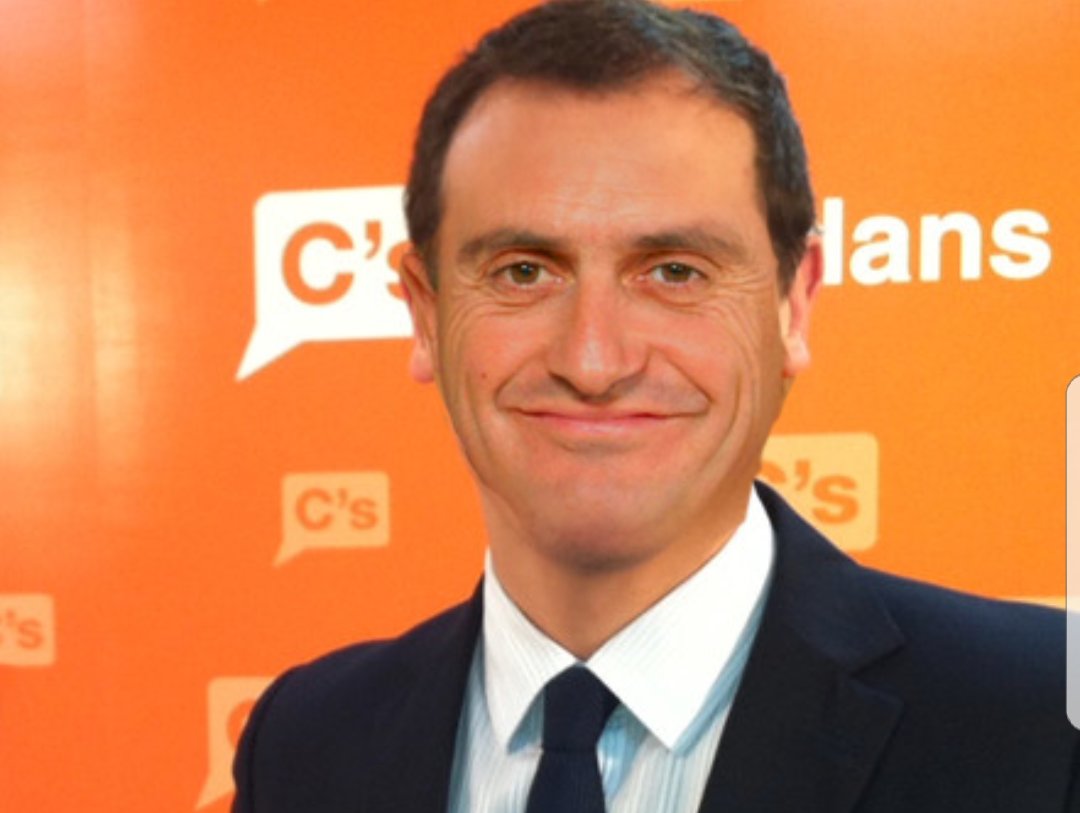 _iMperfectB's tweet photo. Es increíble lo bien que queda la cara de Pepe Viyuela en cualquier ser humano https://t.co/U2zU10KVIF