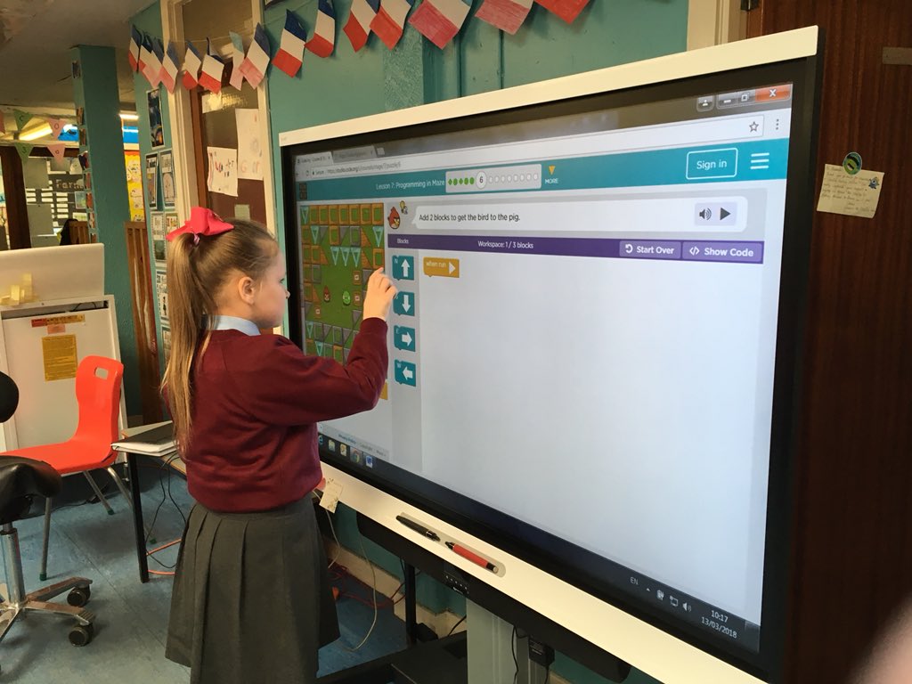missafeeney's tweet image. Learning to use functions in coding @DL_for_All @MissJolly525 @StTimothysG41 #coding #code #primarycoding #hourofcode #code.org