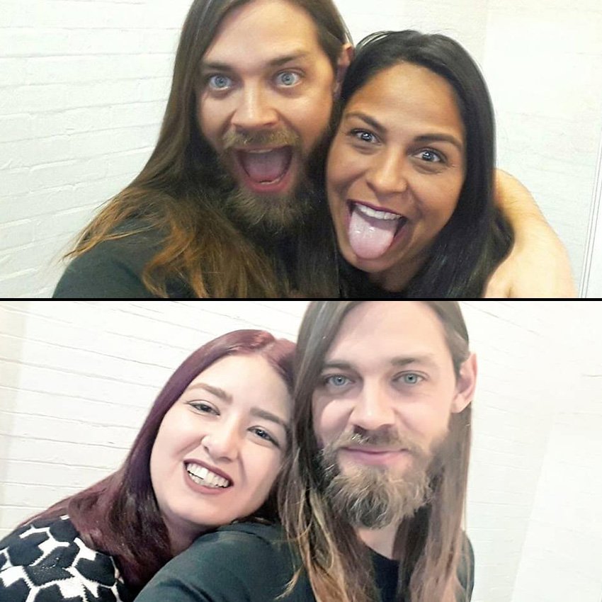 TWDBrasil's tweet image. A @GabiBrasiliano e a @PammSanchezz tiveram a oportunidade de conhecer JESUS (Tom Payne) na #WSCLondon. Ele quis saber como são os fãs daqui porque o Ross falou muito da gente pra ele. Ele tá super animado pra #ZombiesWeekend no próximo mês! 😍