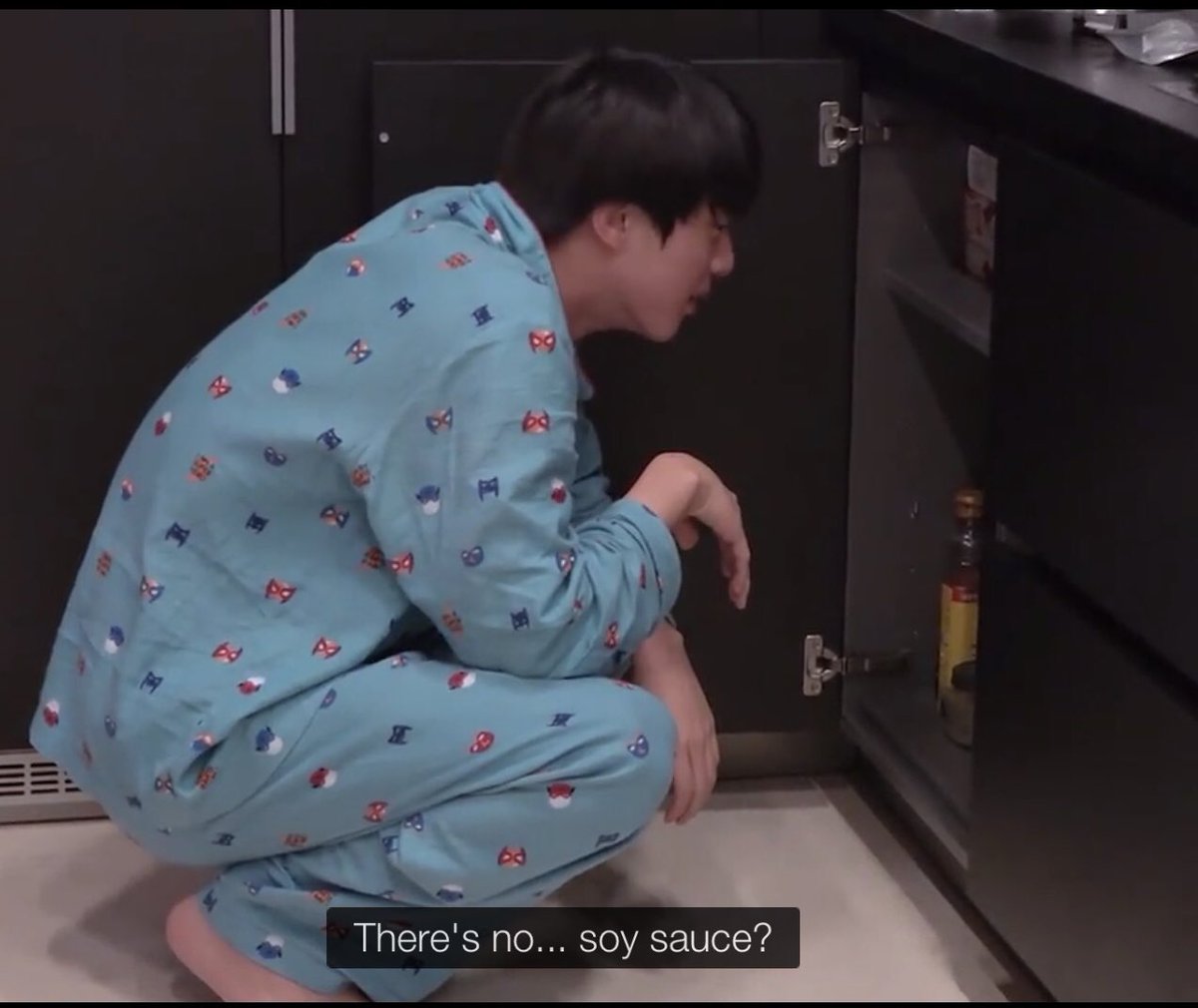 bangtansoshi's tweet photo. bts: lives in 7.5million(usd) dorm
also bts: doesn’t own soy sauce https://t.co/x81MMQv7rC