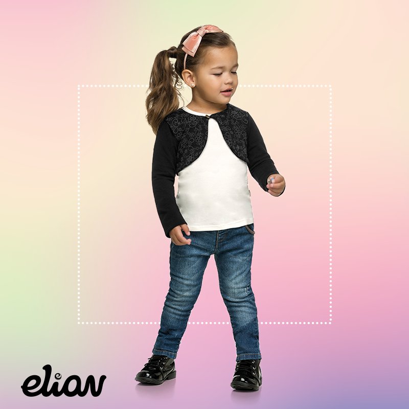 Quando o clima está fresquinho, um bolero fica superbem. Olha só que fofura é esta peça da coleção #InvernoElian 😍 Sua pequena vai amar!
Confira a nossa coleção em: elian.com.br/lookbook/
#ElianTextil