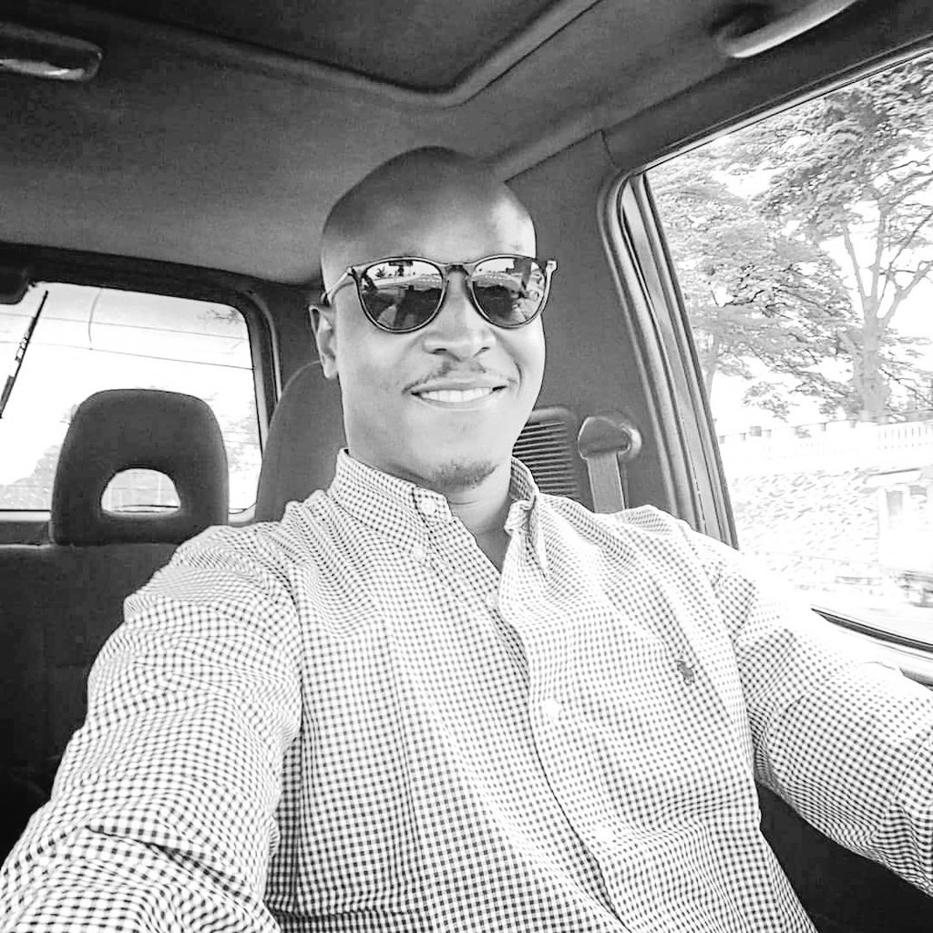 DonNeexo's tweet photo. Mbotama elamu masta na nga ya bo mwana, pire ya vrai masolo... Mutu na nga ya kati. Big Jagwa aka Ducé. #Nonocité #AfroPop #Urban242 #ToWutaCheulo https://t.co/OGZ1hIapcl